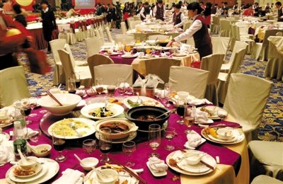 单位内部餐厅成公款吃喝新战场 装修似五星酒店